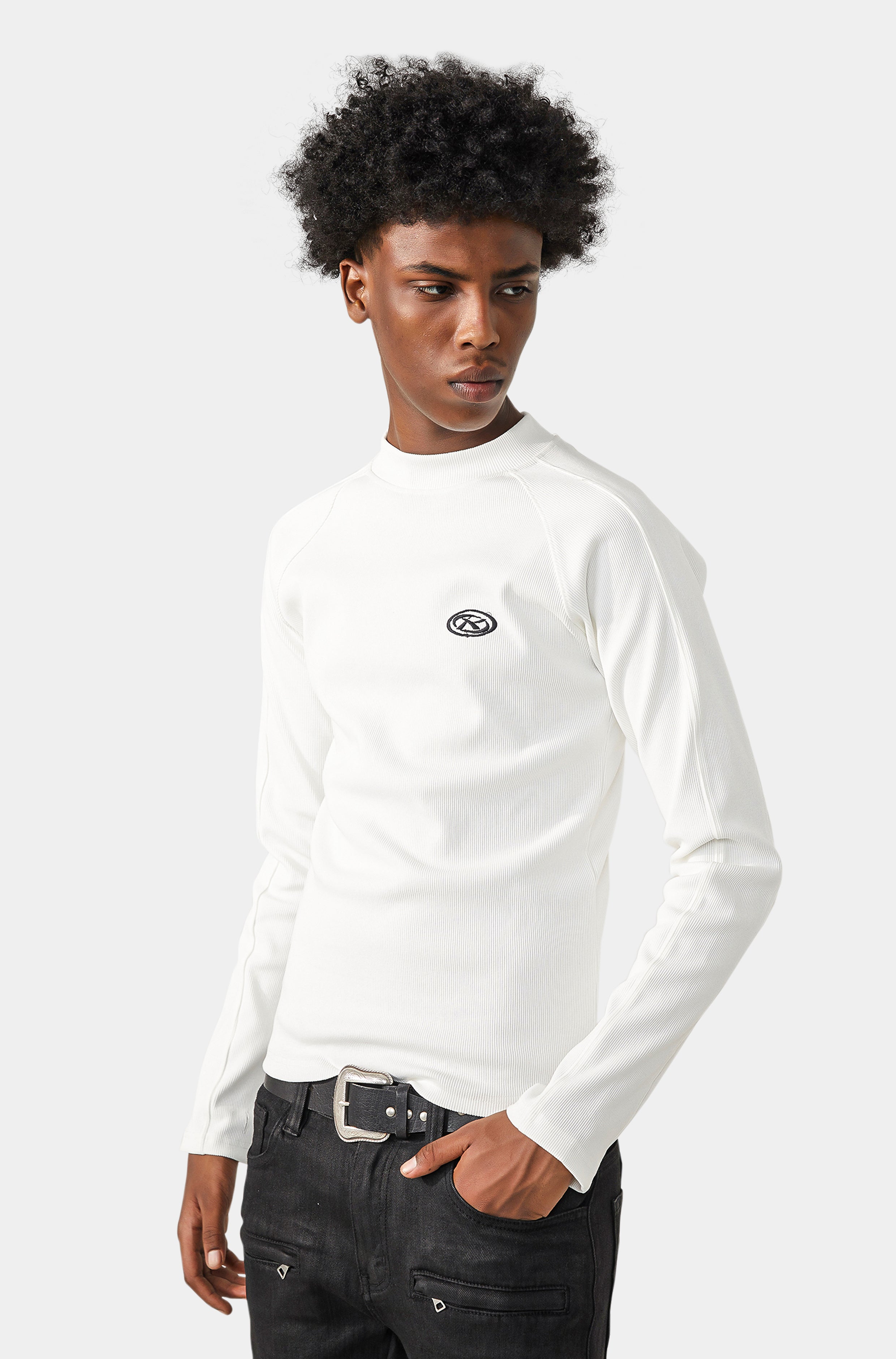 FW22 Essential Cropped Long-Sleeve